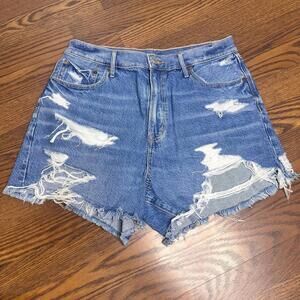 American Eagle Highest Rise 90’s boyfriend short size 10